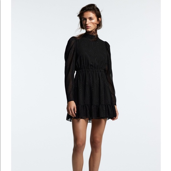 Zara printed mini dress. Tags still on never worn - Picture 2 of 10